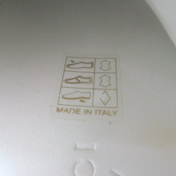 GUCCI ACE LOW TOP EMBROIDERED BEE ~ LOGO EMBOSSED LEATHER SNEAKERS US 6 - Picture 10 of 12